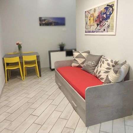 Casa Vacanze Zia Rose 那不勒斯 外观 照片